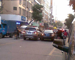 �ɳ�վ������С����ײ ����Ӱ���˵��ؽ�ͨ